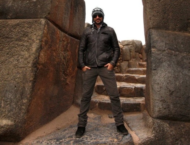 Cantor Juanes visita ruínas peruanas (14/9/12) - EFE