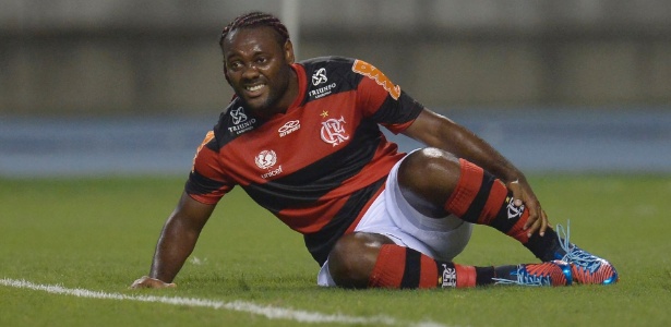 Vagner Love lamenta mais um tropeço do time do Flamengo no Campeonato Brasileiro - VIPCOMM
