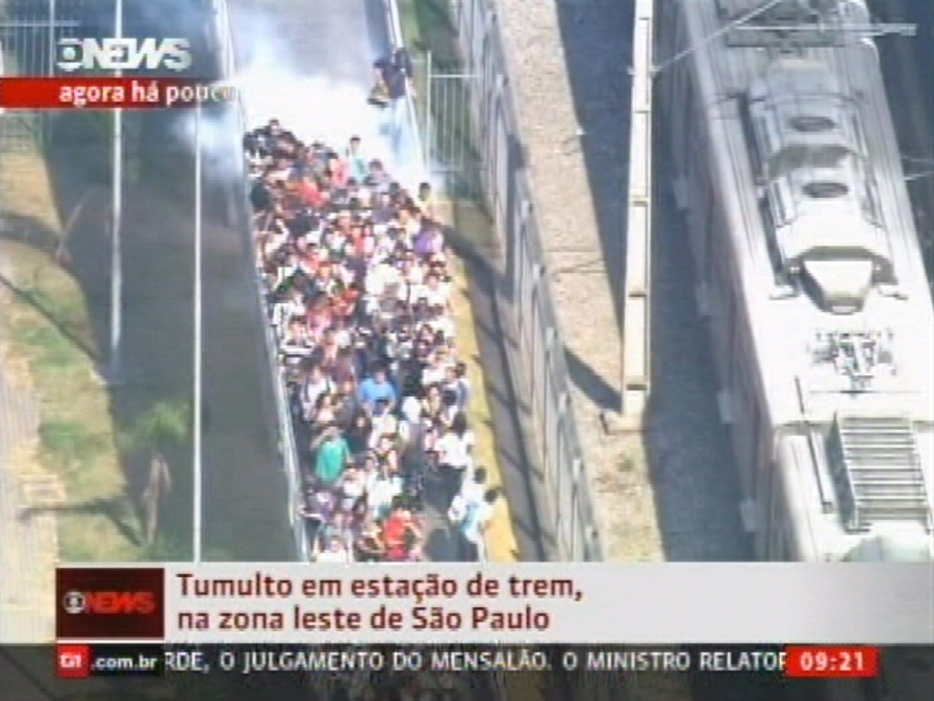 Fotos Tumulto Em Estação De Trem Da Cptm Em São Paulo 17 09 2012