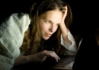Tablet antes de dormir pode ser tão prejudicial ao sono como café, diz pesquisadora - ThinkStock