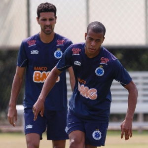Jovem lateral direito Mayke pode fazer sua estreia no time profissional do Cruzeiro contra São Paulo - Washington Alves/Vipcomm
