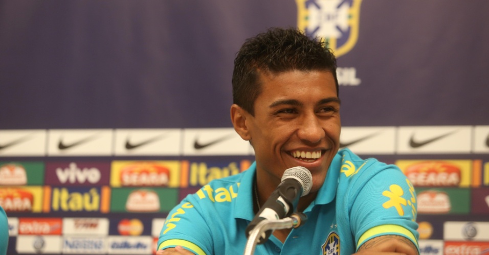 Paulinho admitiu que permaneceu no Corinthians visando ter chances na seleção brasileira