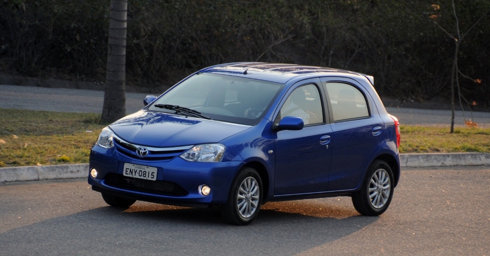 Toyota Etios hatch na versão XLS 1.5 - Murilo Góes/UOL
