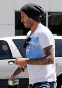 David Beckham é atingido por lata de cerveja em jogo do Los
