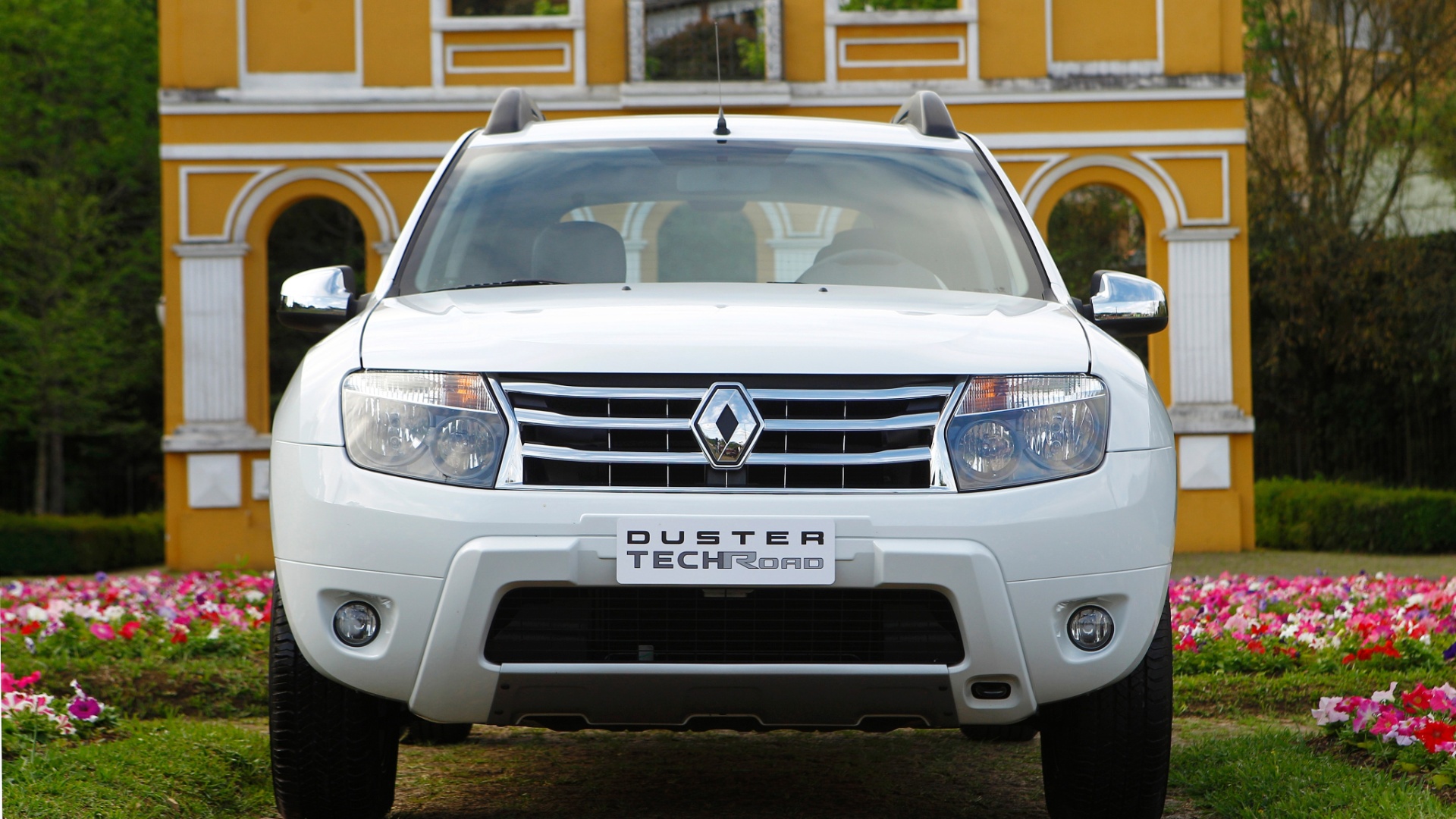 Duster Tech Road é série que agrega conteúdo multimídia ao SUV da Renault - Divulgação