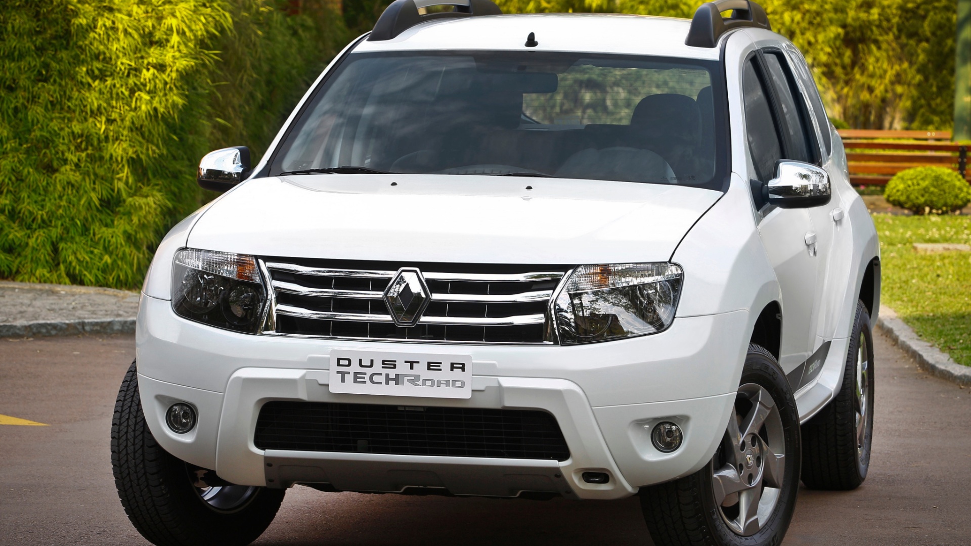 Duster Tech Road é série que agrega conteúdo multimídia ao SUV da Renault - Divulgação