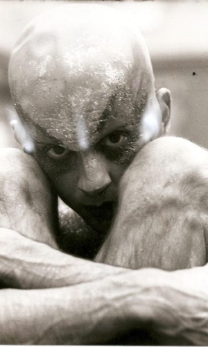 Inspirado no conjunto norte-americano The Coquettes e no movimento gay atuante na off-Broadway, a equipe utiliza equacionar conteúdos brasileiros para falar de nossa realidade, desde a repressão sexual até a censura e a ditadura. - Reprodução Facebook