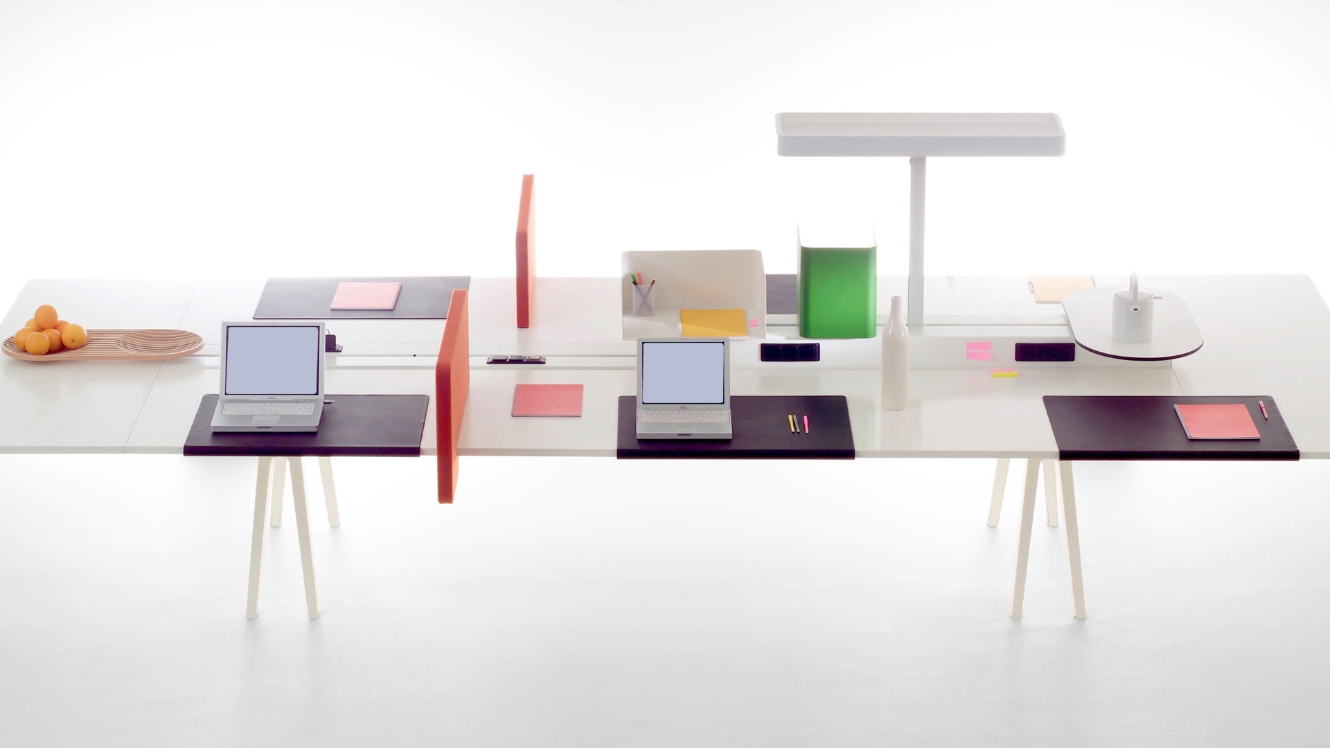 Estação de trabalho Joyn desenvolvida em 2002 pelos Irmãos Bouroullec  - Divulgação/ The New York Times