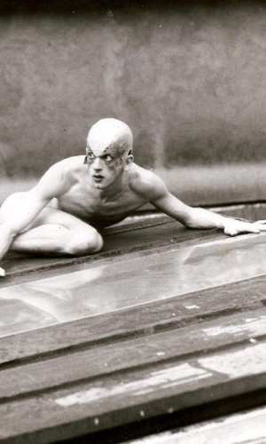 O grupo está na origem de uma corrente que veio a se desenvolver algum tempo depois, vinculada ao travestismo, ao deboche, à exploração do virtuosismo dos membros do elenco, à caricatura, à farsa e à comédia de costumes. - Reprodução Facebook