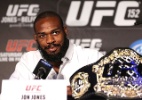 Jones tenta retomar posto de sensação no UFC; saiba como ele foi de queridinho a vilão