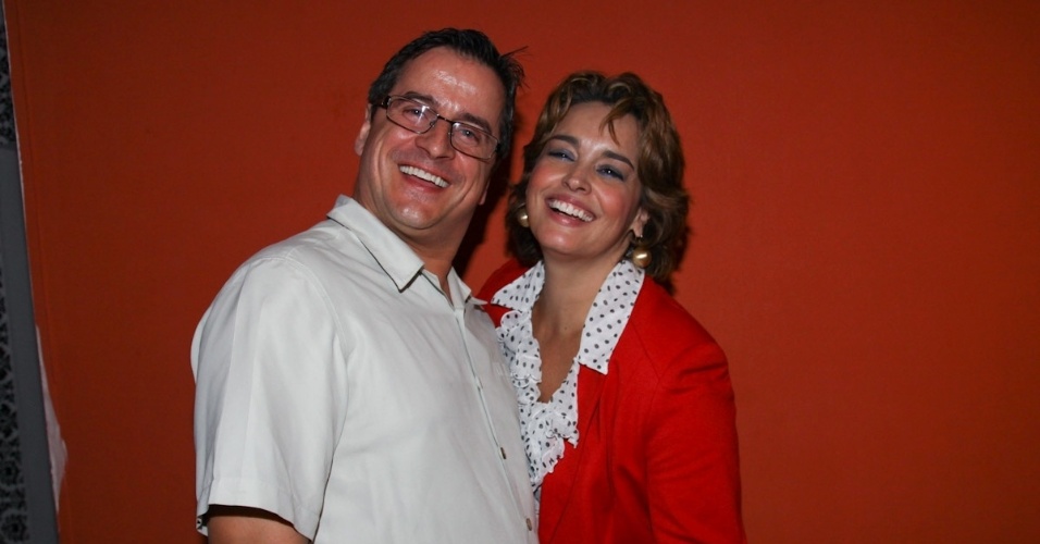 Suzy Rego com o marido Fernando Vieira no aniversário do jornalista e apresentador Paulo Sanseverino em Higienópolis, São Paulo (19/9/12)