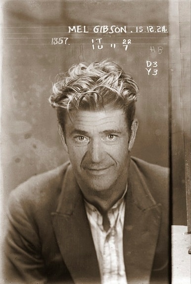 Mel Gibson em imagem da série "Mug Shot Dopplegangers", do artista Michael Jason Enriquez (21/9/12) - Reprodução/mistermichaeljason.com