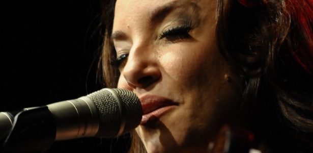 A cantora Ana Carolina durante apresentação no HSBC Brasil, em São Paulo - Francisco Cepeda/AgNews