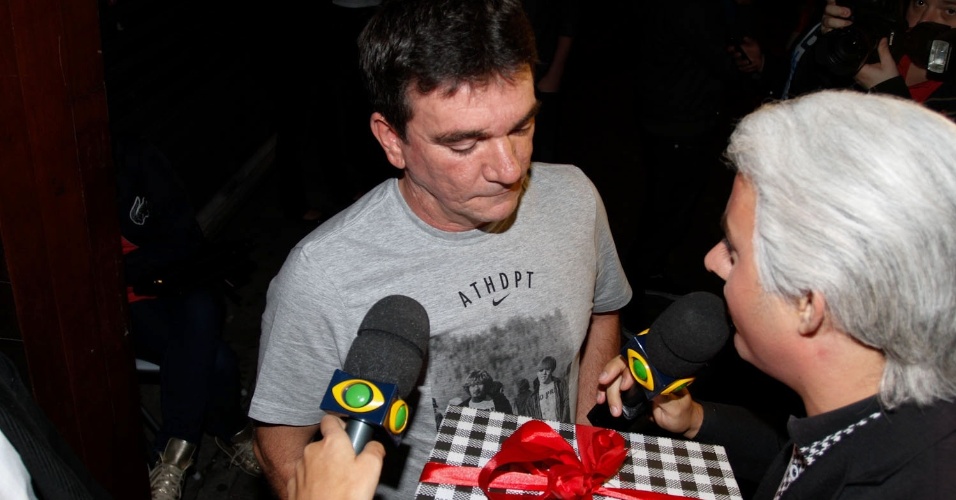 Andres Sanchez chega à festa de aniversário de Ronaldo na OutLaws, em São Paulo (22/9/12)