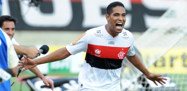 Cleber Santana o seu primeiro gol pelo Flamengo, na estreia contra o Atlético-GO - Alexandre Vidal/Fla Imagem