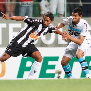 Ronaldinho Gaúcho tem jogo em BH no dia da inauguração da Arena