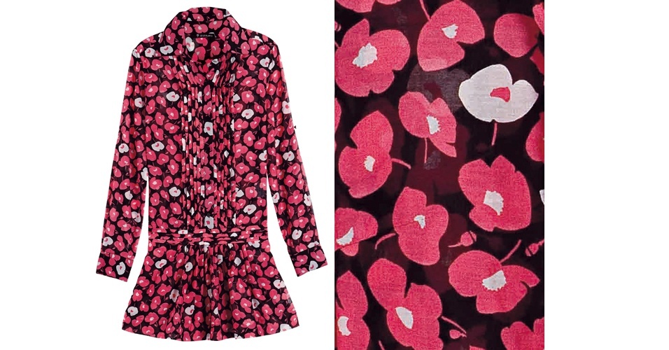 De cambraia com mangas longas; R$ 559,50, na Le Lis Blanc (www.lelis.com.br). Preço pesquisado em setembro de 2012 e sujeito a alterações - Divulgação