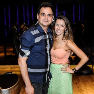 Márvio Lucio, o Carioca do programa "Pânico na Band", e sua mulher Paola Machado durante evento de lançamento da academia de Sabrina Sato e Mário Yamasaki