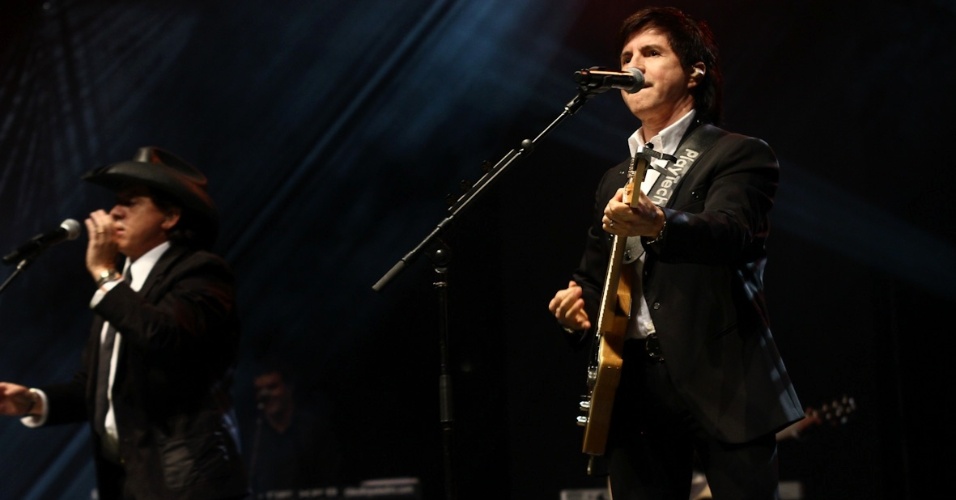 Chitãozinho & Xororó se apresentam em São Paulo para arrecadar fundos para os Centros de Transformação que visam atender 10 mil crianças e jovens do sertão nordestino (25/9/12) - Cláudio Augusto/Foto Rio News