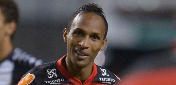 O atacante Liedson não teve muito sucesso em seu retorno ao Flamengo - Vanderlei Almeida/AFP