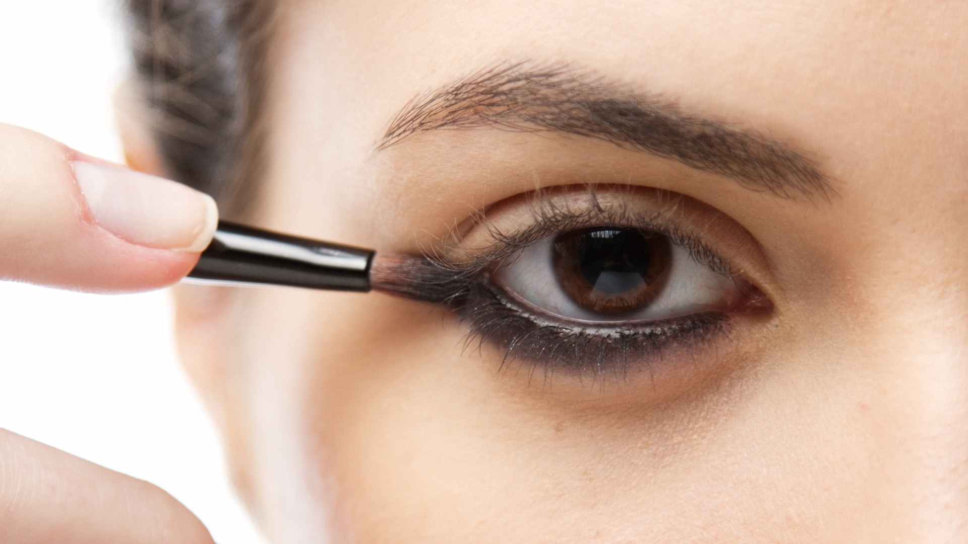 Passo a passo ensina a compor look gótico  - Ana Lima/UOL