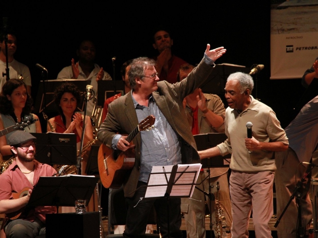 Gilberto Gil se apresenta com Paulo Jobim e os jovens da Orquestra de Sopros da Pro Arte e dos Flautistas da Pro Arte no Espaço Tom Jobim, no Rio (26/9/12) - Thyago Andrade/Foto Rio News