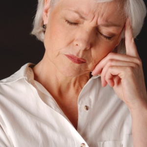 Remédios são usados para o alívio dos sintomas da menopausa - Thinkstock