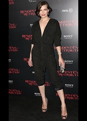 Milla Jovovich - duelo mais bem vestidas setembro 2012
