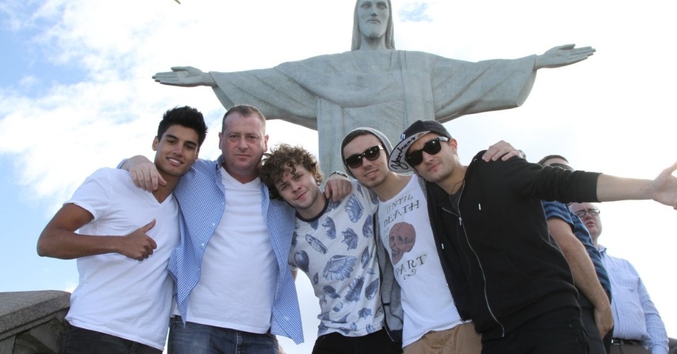 Os integrantes da banda The Wanted visitaram o Cristo Redentor, ponto turístico localizado na zona sul do Rio (27/9/12). O grupo irá se apresentar no "Z Festival" que acontece neste final de semana na cidade