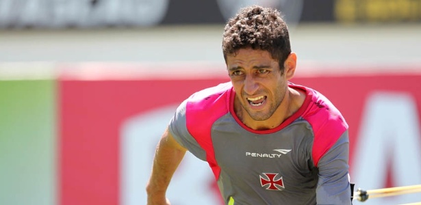 O lateral Thiago Feltri é um dos jogadores afastados pela comissão técnica do Vasco - Marcelo Sadio/ site oficial do Vasco