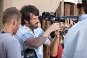 Ben Affleck dirige cena de "Argo", longa sobre a Revolução do Islâmica no Irã - PictureLux/Brainpix