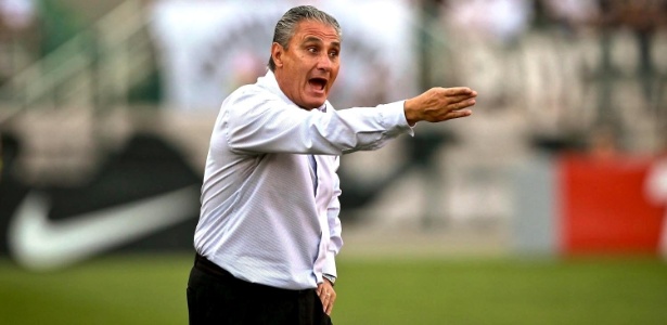 Treinador completou recentemente dois anos seguidos comandando o Corinthians - UOL