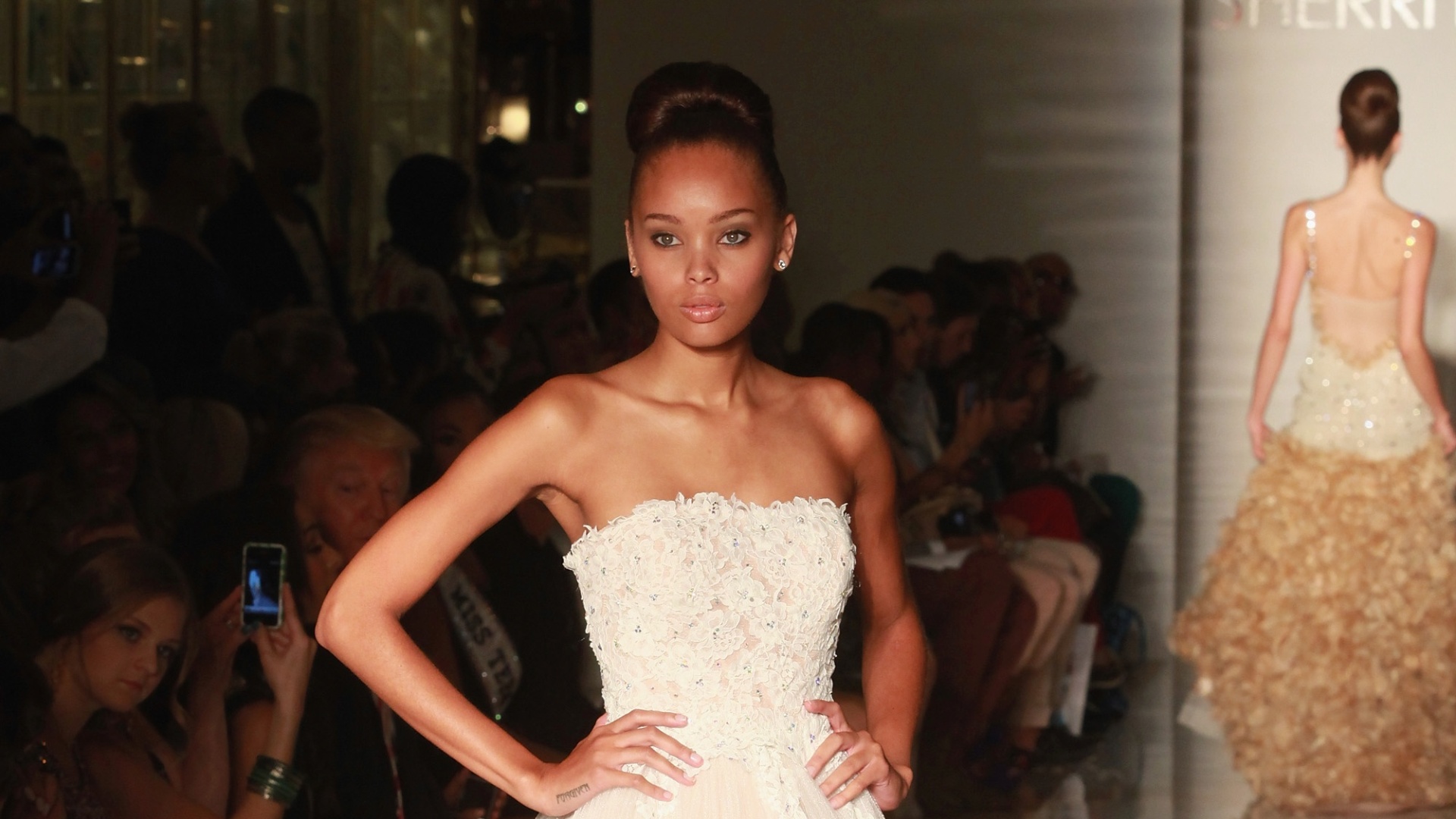 Desfile da estilista Sherri Hill na semana de moda de Nova York Primavera/Verão 2013 (07/09/2012) - Getty Images