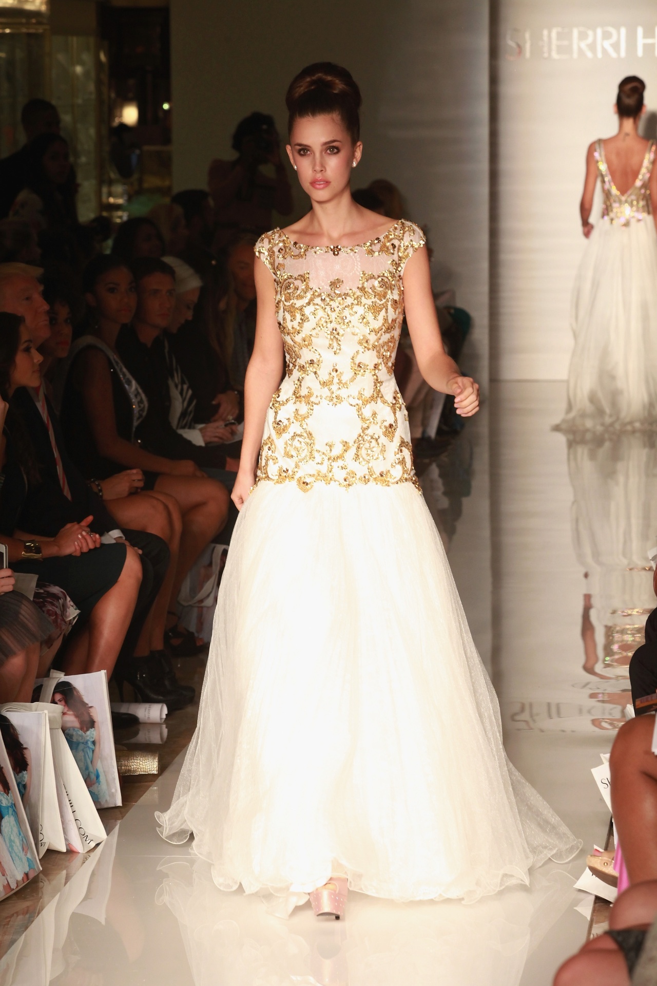 Desfile da estilista Sherri Hill na semana de moda de Nova York Primavera/Verão 2013 (07/09/2012) - Getty Images