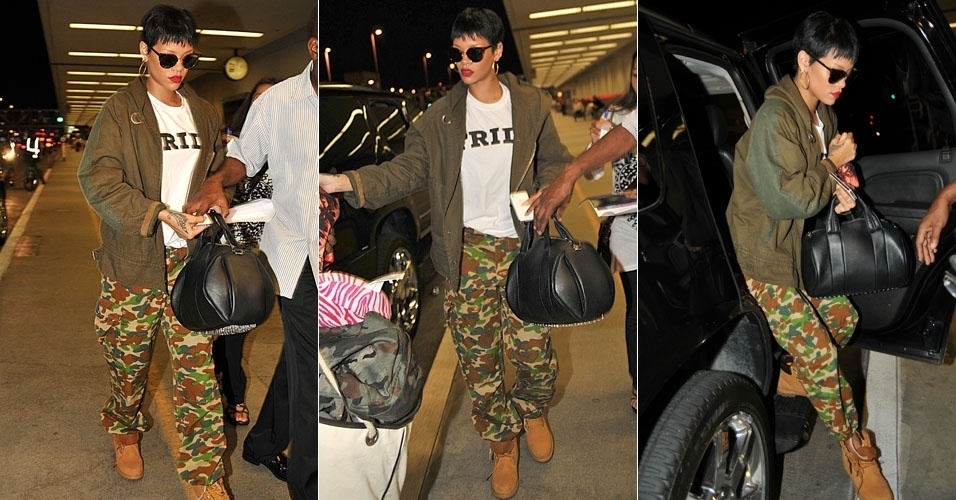 Rihanna chega ao aeroporto LAX, em Los Angeles, usando calças de camuflagem (1/10/12)