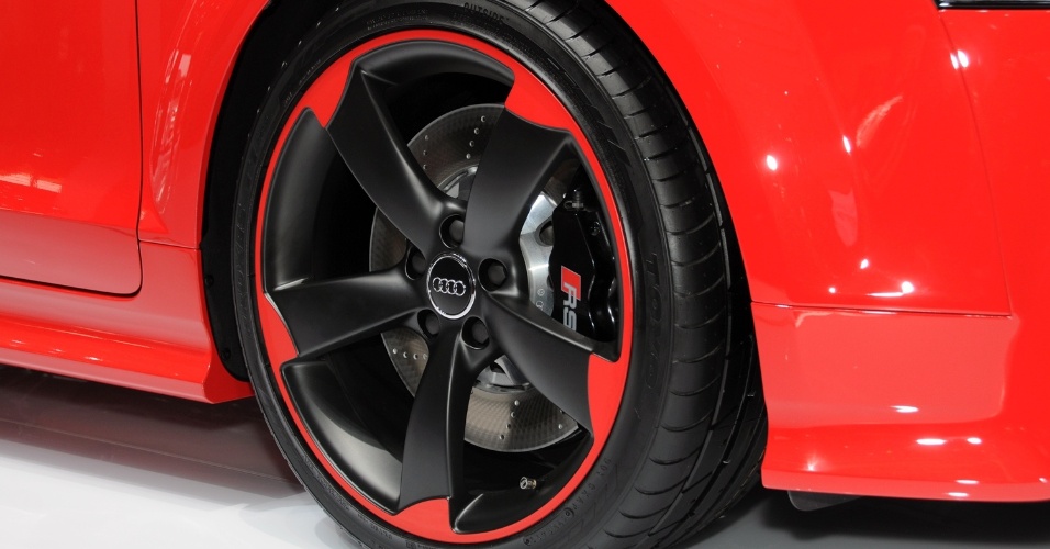 Audi TT RS Plus - 255/35 R19 - Murilo Góes/UOL