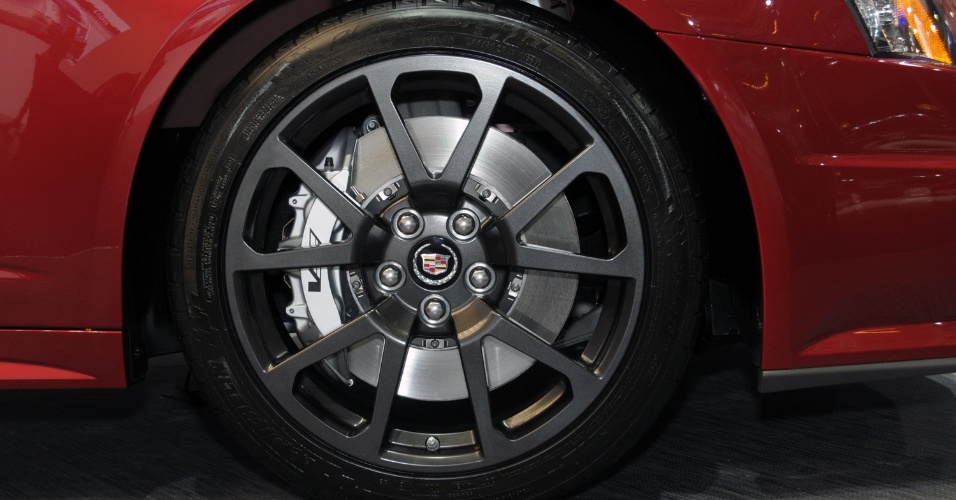 Cadillac CTS-V Wagon - 255/40 R19 - Murilo Góes/UOL