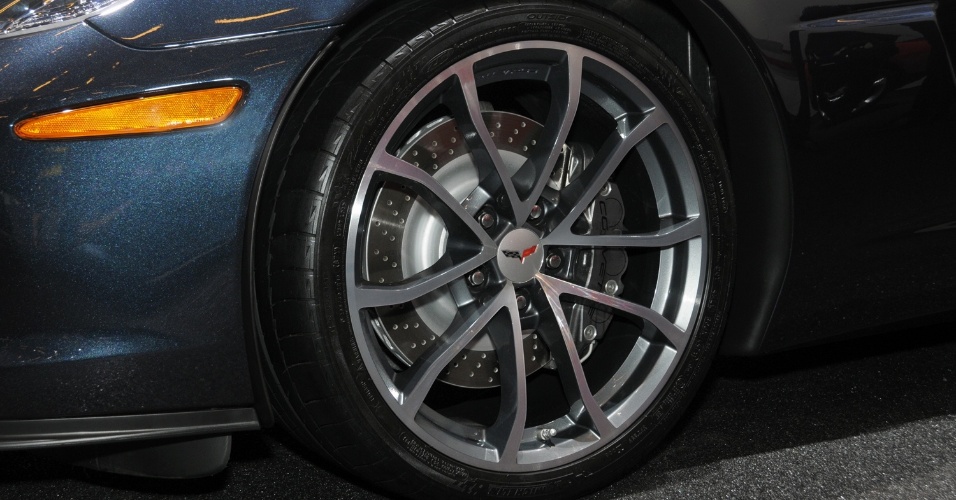 Corvette 427 - 285/30 R19 - Murilo Góes/UOL