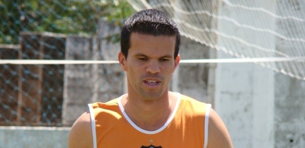O meia Walter Minhoca irá disputar o Campeonato Mineiro pelo Nacional de Patos - Site oficial do ABC