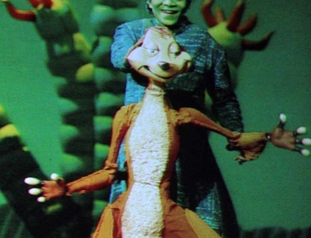 O personagem Timão em cena da versão musical de "O Rei Leão", que estreia no Brasil em março de 2013. O espetáculo tem trilha sonora assinada por Gilberto Gil (2/10/12) - Orlando Oliveira/AgNews