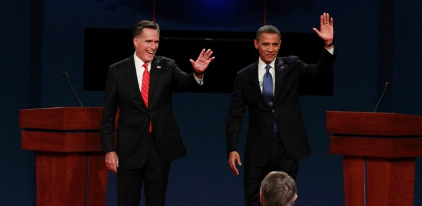 Barack Obama e Mitt Romney assumem o palco da universidade de Denver para o primeiro debate