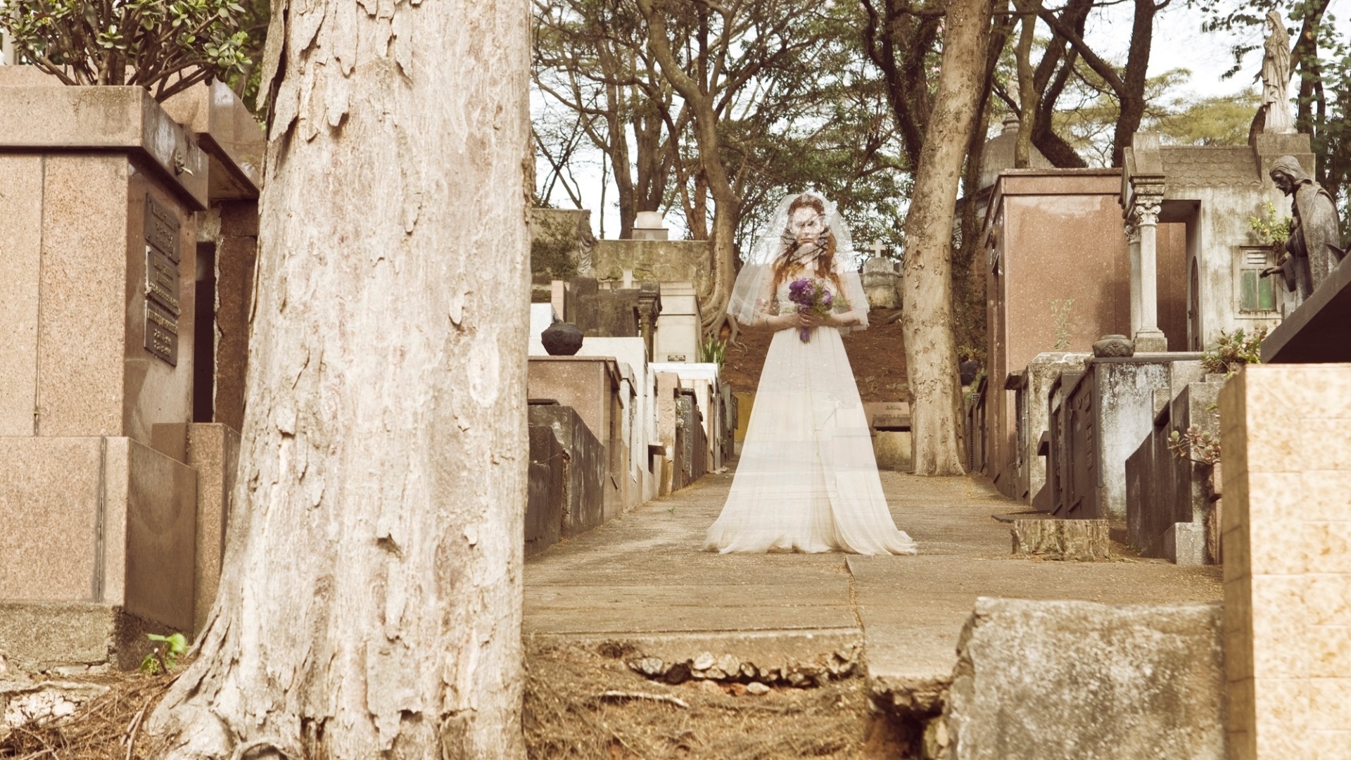 Imagem para nota da expo de Fernanda Young  - Henrique Gendre/Divulgação