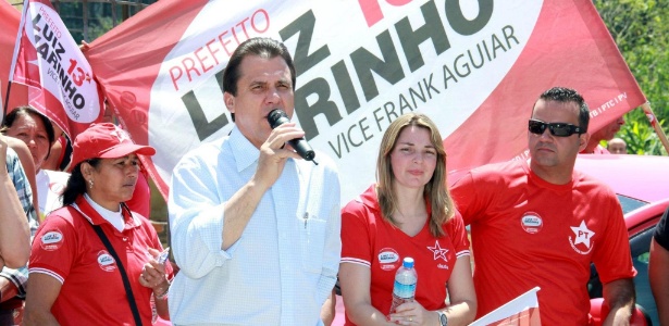 O prefeito reeleito Luiz Marinho (PT) durante ato de campanha pela reeleição no final de setembro