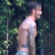 O jogador de futebol David Beckham é flagrado somente de cueca durante ensaio fotográfico para a H&M, em Beverly Hills (2/10/12) - Grosby Group