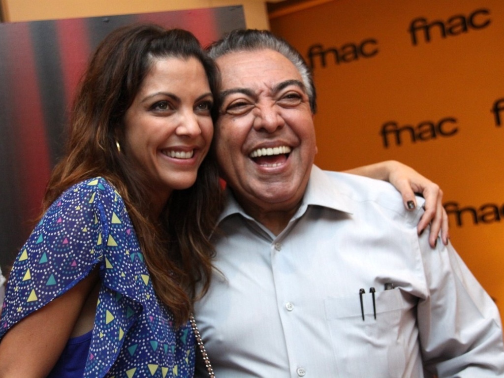 A escritora Thalita Rebouças e o cartunista Maurício de Souza posam para fotos no RJ - Graça Paes/Foto Rio News
