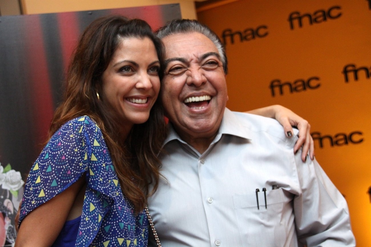 A escritora Thalita Rebouças e o cartunista Maurício de Souza posam para fotos no RJ - Graça Paes/Foto Rio News