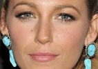 Truque das famosas, iluminar o canto interno dos olhos dá um toque de glamour à maquiagem - Getty Images/Montagem