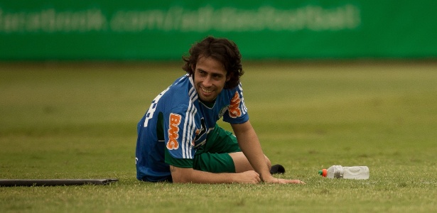 Valdivia já vai somar quatro dias de ausência nos treinamentos do Palmeiras em 2013 - Ricardo Nogueira/Folhapress