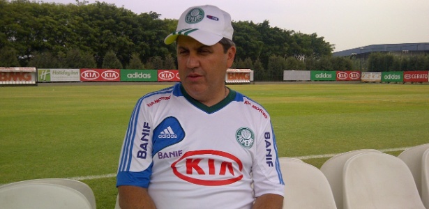 Gilson Kleina, técnico do Palmeiras, concede entrevista para o UOL Esporte - Danilo Lavieri/UOL Esporte