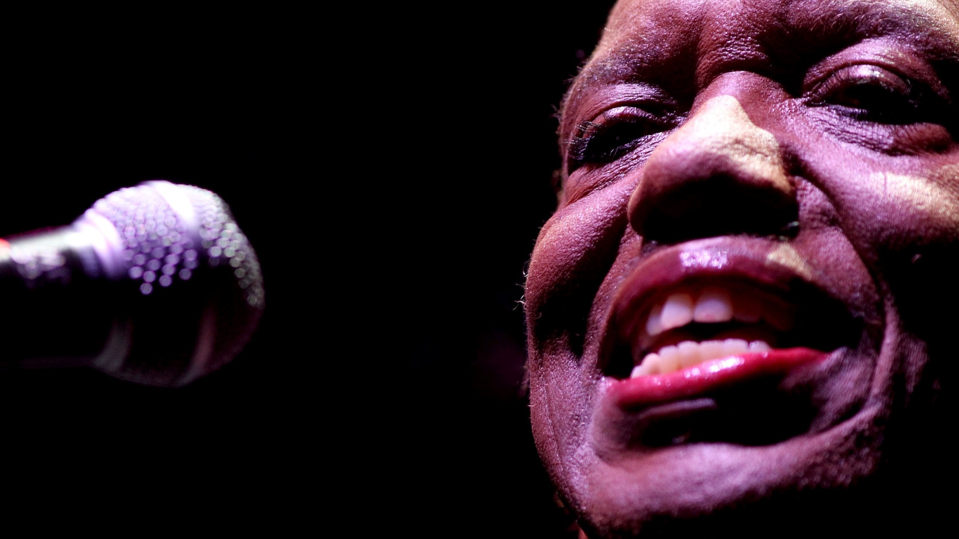 Turnê "Elvis in Concert" em Brasília (6/10/2012) - Roberto Jayme/UOL 